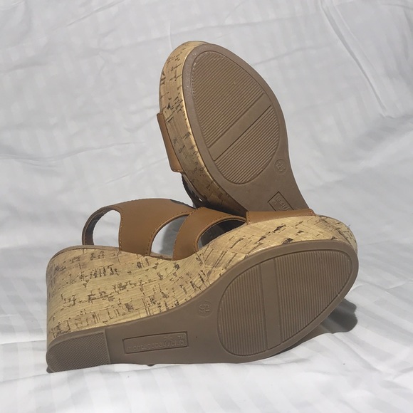 Montego Bay Club Wedge Heels - Picture 6 of 8